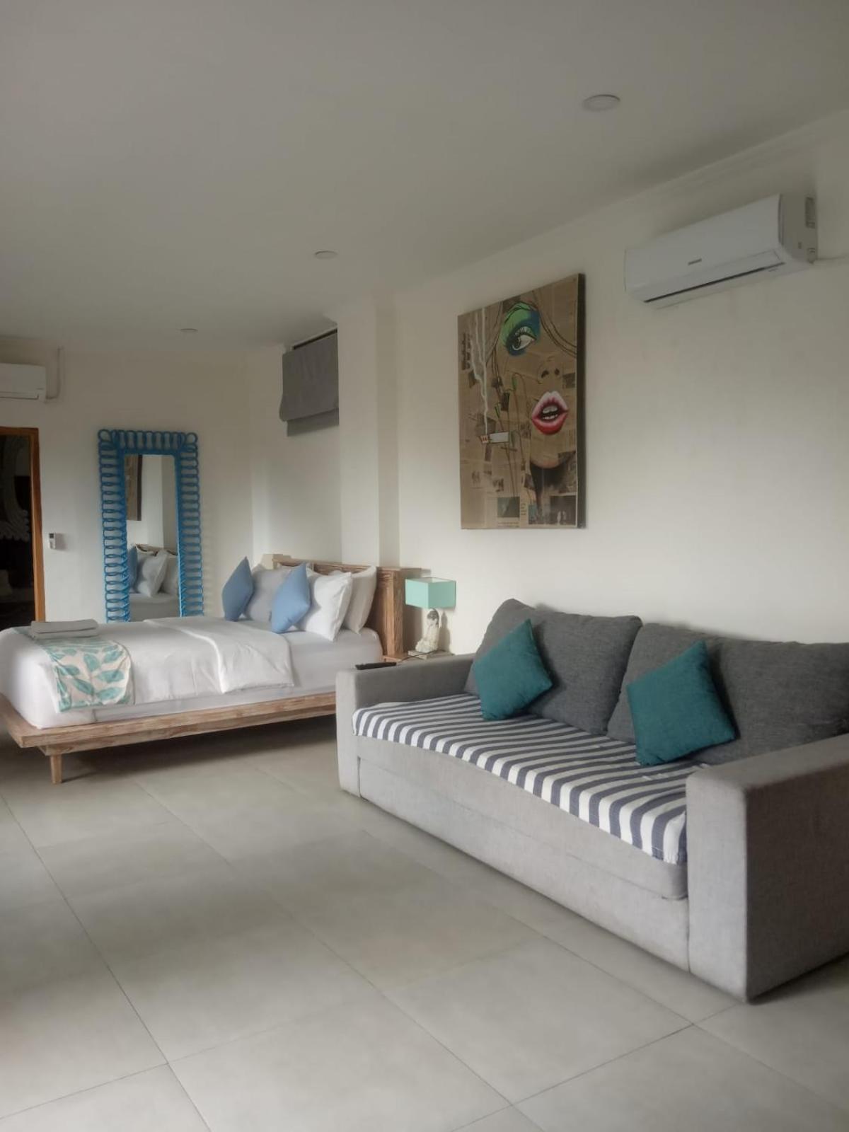 Triple 8 Suites Labuan Bajo Extérieur photo