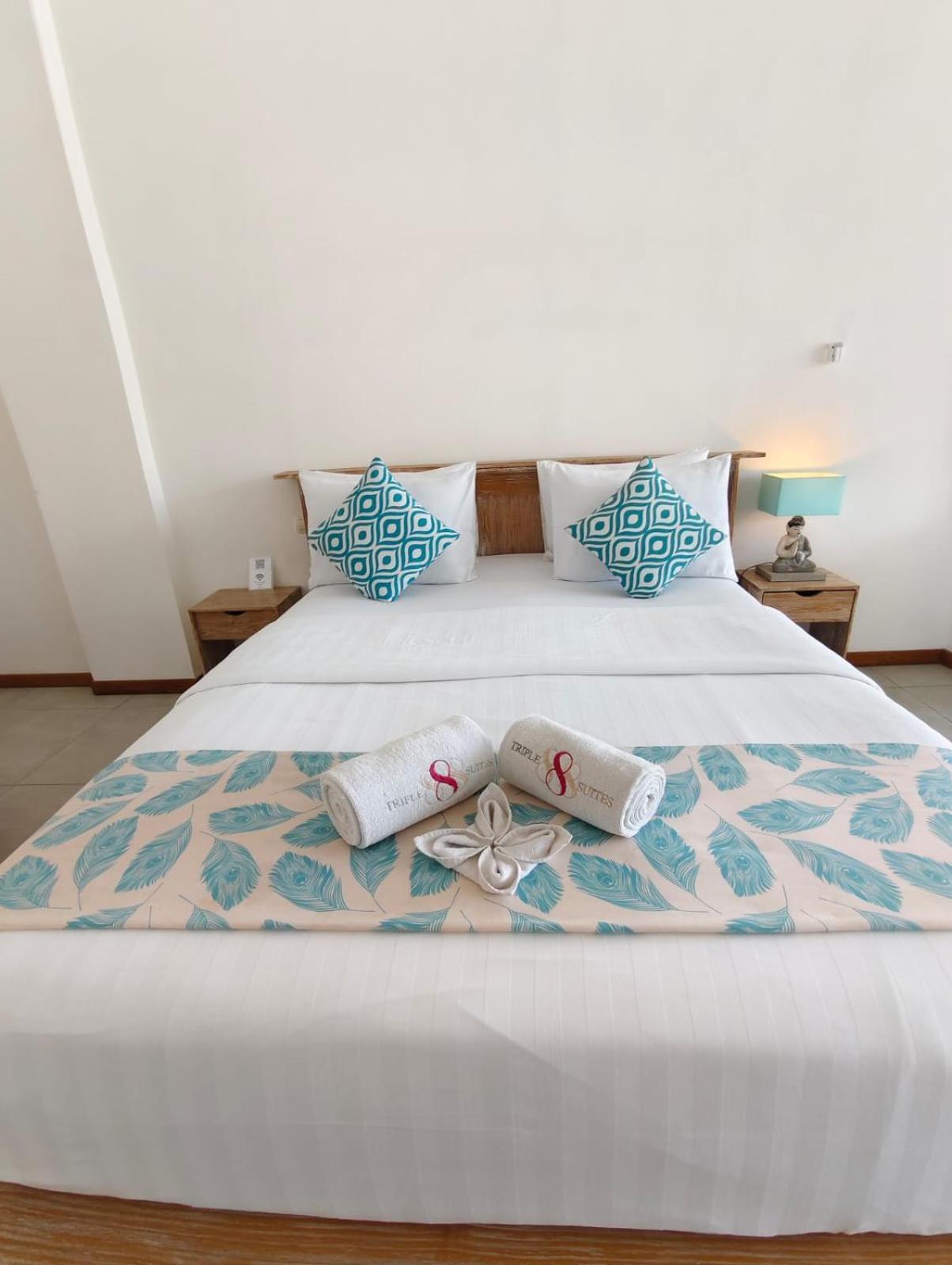 Triple 8 Suites Labuan Bajo Extérieur photo